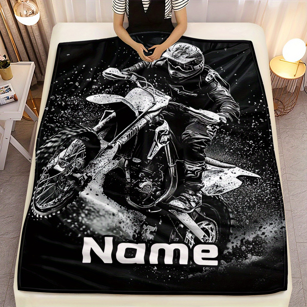 TEMU Couverture Personnalisée Nom Motard Cartoon Élégant - Légère et Portable pour Toutes Saisons - Jeté en Flanelle Douce pour Canapé, Camping,