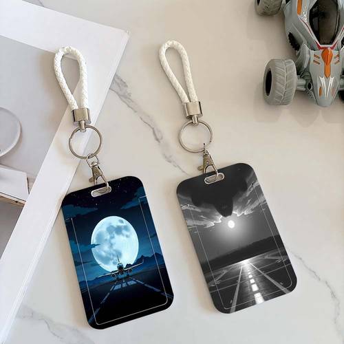 2d duurzame plastic kaarthouder met cartoon sterrenhemel en ufo ontwerp, ideaal voor studenten, professionals, artsen en verpleegkundigen. deze herbruikbare id houder wordt geleverd met een lanyard, waardoor het een geweldig reisaccessoire is.