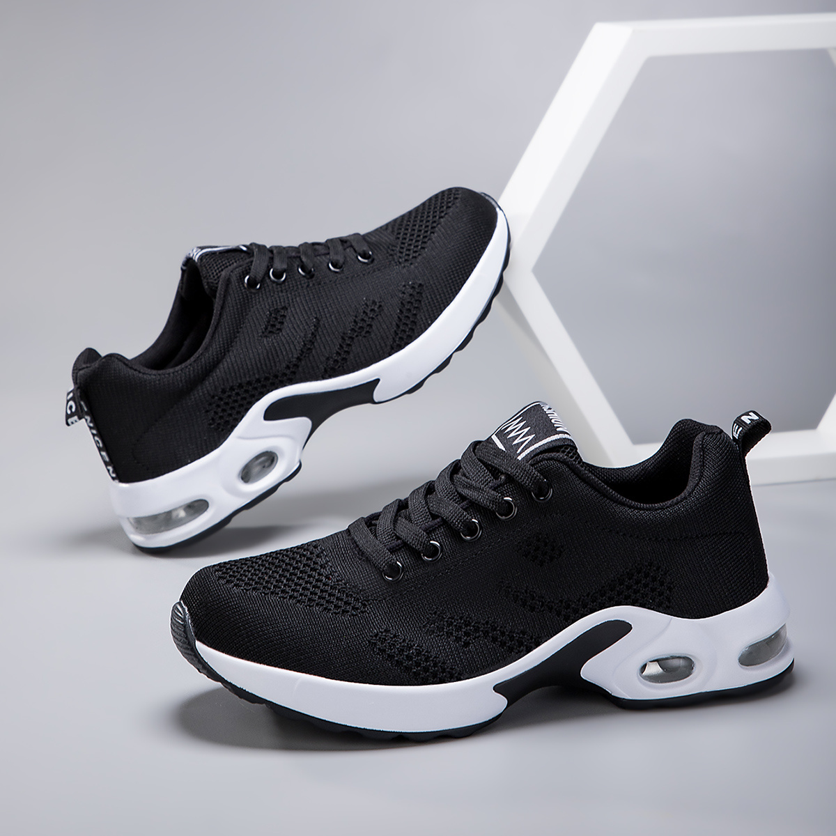 Image of Men's Low--cushioned Sneakers With Shock-absorbing Sole & Breathable Lace-up - Retro Athletic Outdoor Running Shoes Suitable For Gym,, Casual Wear, , Durable Cushioning System