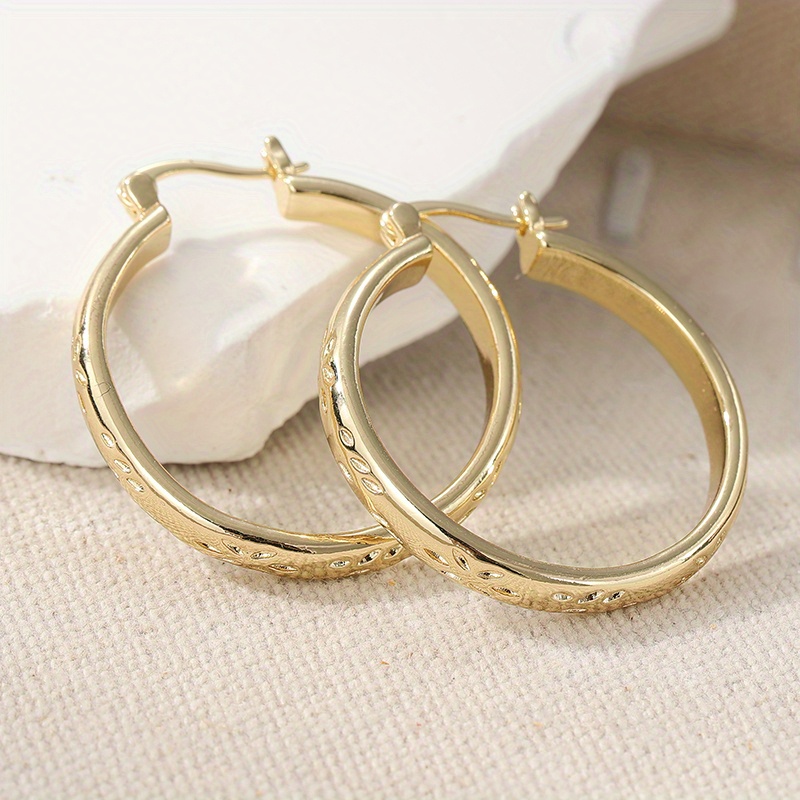 Women's Classic Retro Hoop Earrings, Elegant Design