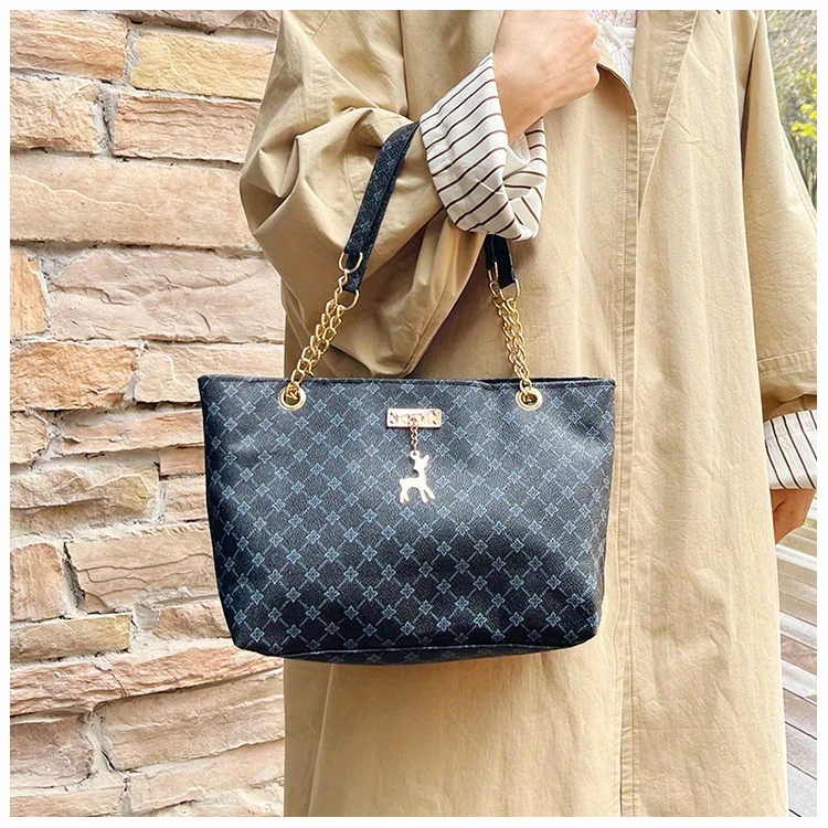 large capacity womens bag commuter retro stylish handbag shoulder bag niche tote bag details 1