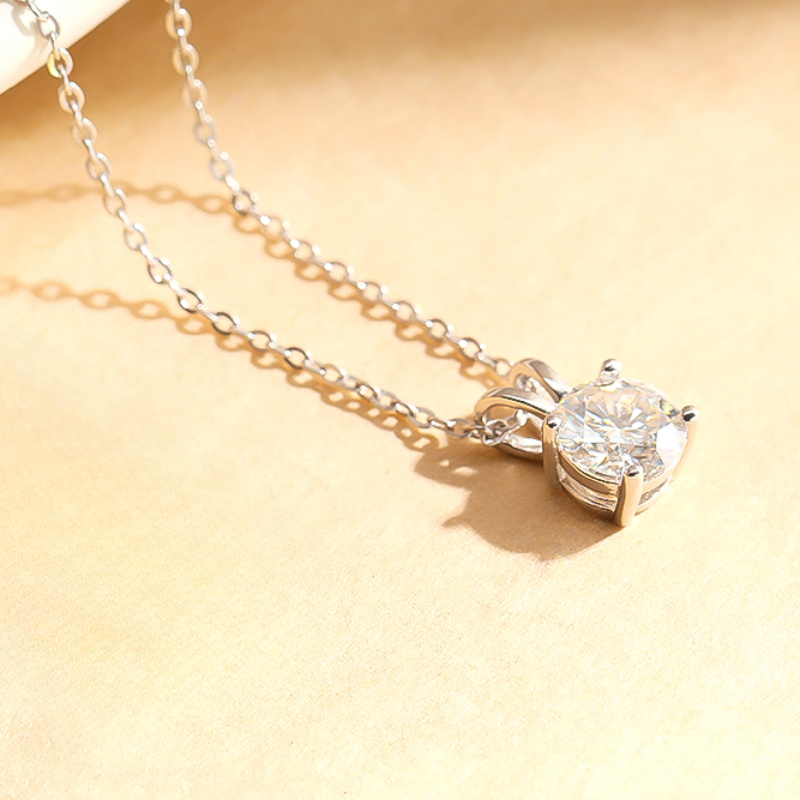 1pc Cute Bunny Moissanite Necklace, S925 Silvery