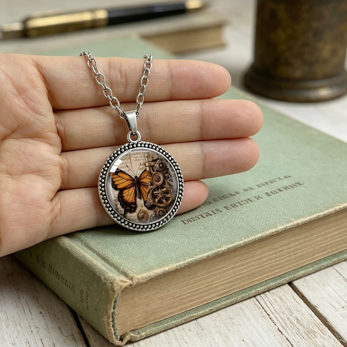 Creative Steampunk Butterfly Gear Print Round Pendant Necklace