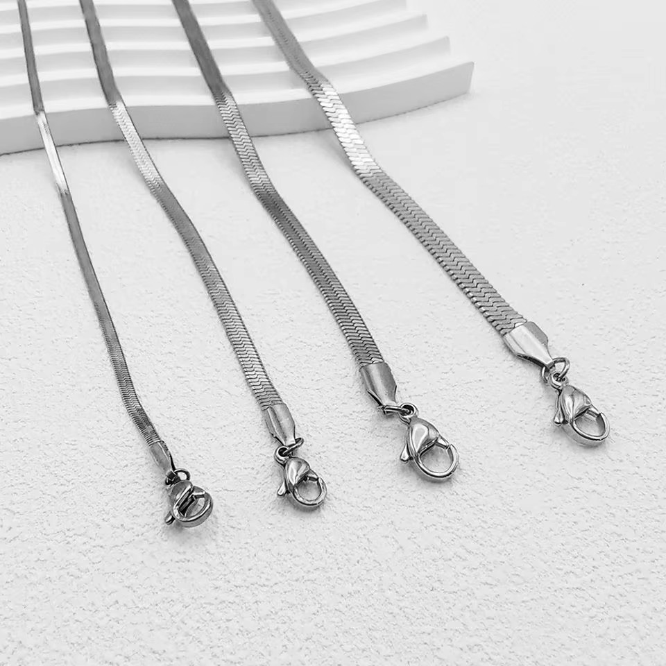 5pcs Flat Snake Chain Necklaces Set for Women & Men