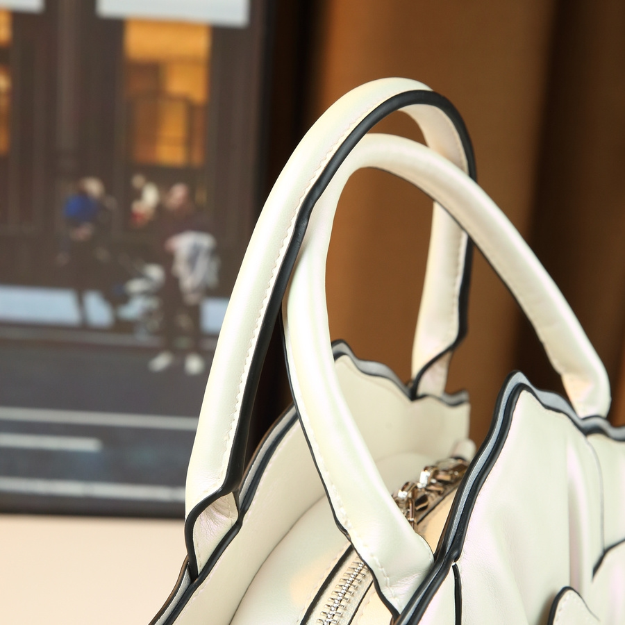 Meela & Jack Women's Elegant Floral-like handbag - Luxury Purse with Zipper Closure, Detachable Strap - White Everyday & Formal Bag for Women, Wedding, Office, Party - European Collection, Wedding Tote, Sophisticated Design, Highquality Finish, Fashionable Accessory, Bridal Accessory