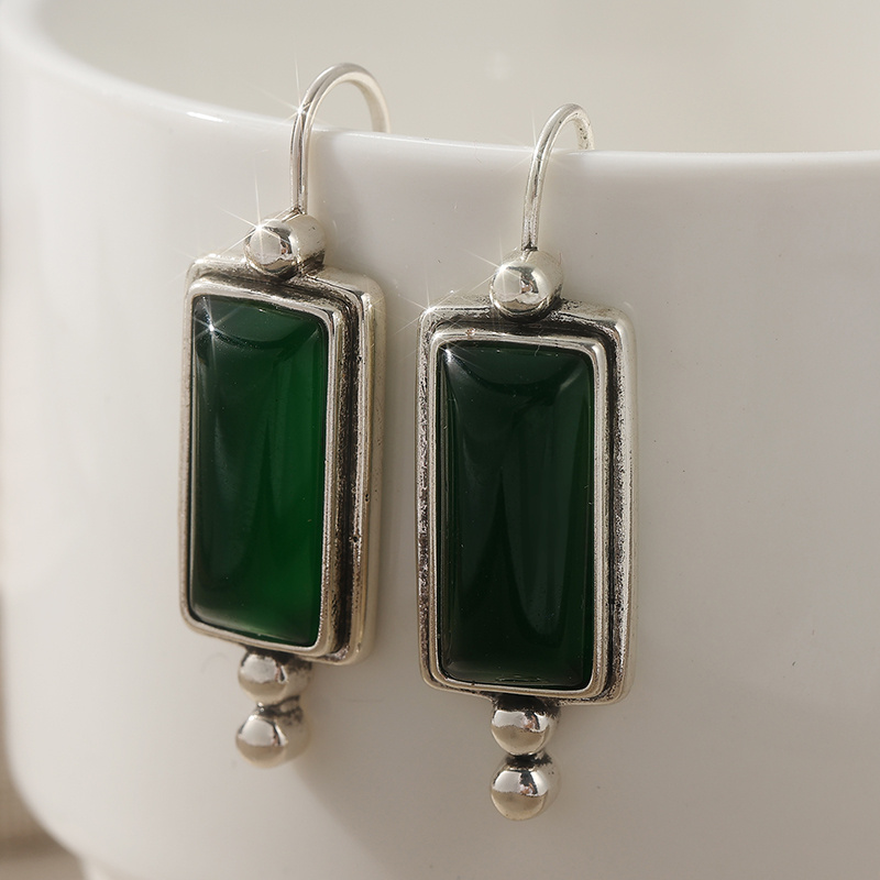 Image of Vintage Elegant Bead Pendant Earrings, Women's Handmade Accessories Suitable For Travel And Vacation, Ideal Gift For