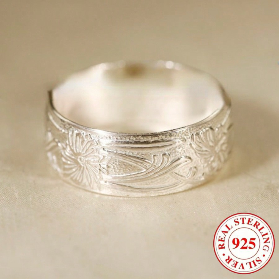 Women's Classic Lotus Pattern Ring in 925 Sterling Silver