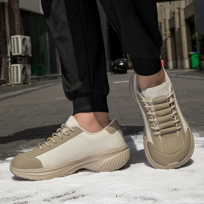 Winter Wide-Toe Insulated Sneakers