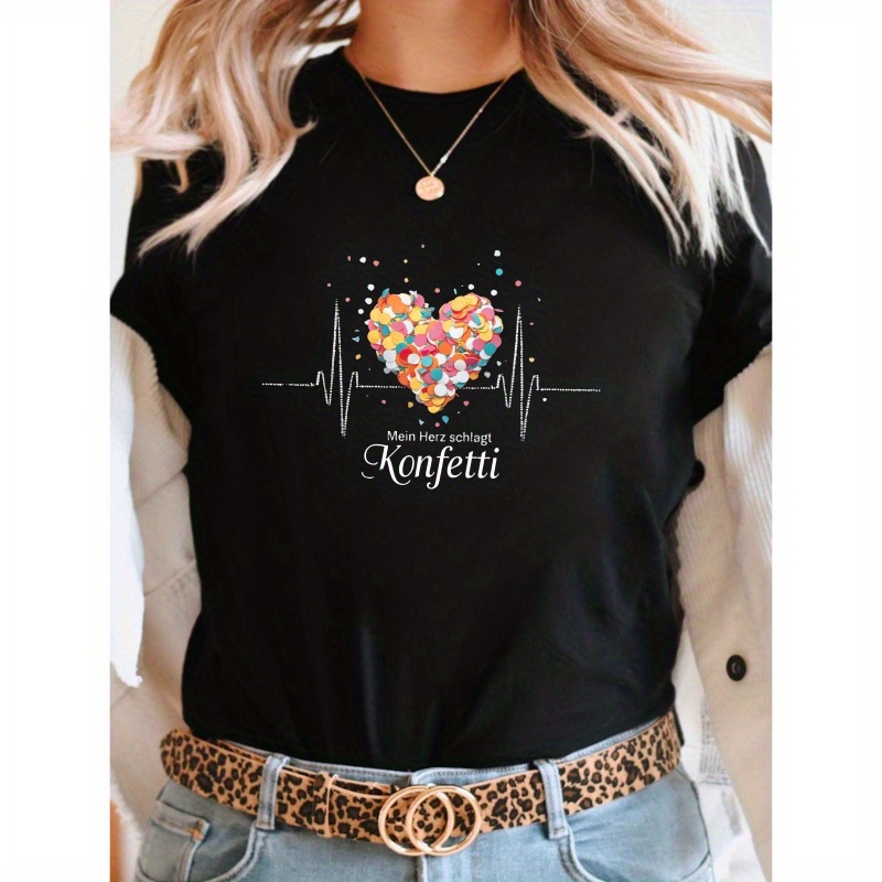 

A Casual Short-sleeve Crew Neck T-shirt With A Confetti Heart Print, Women's Summer And Spring Wear.