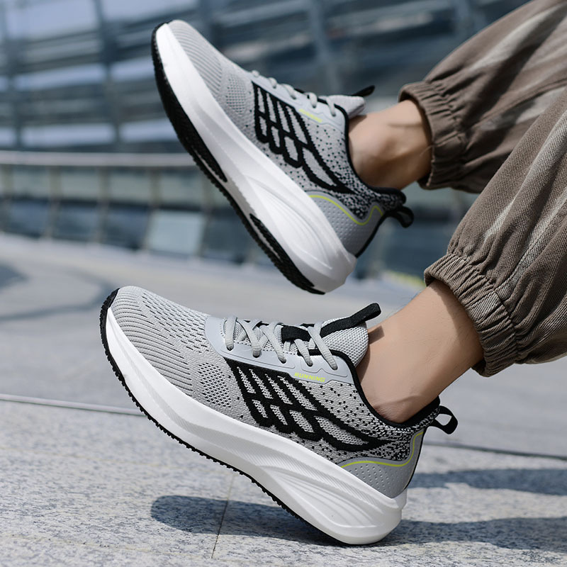 Men's Lightweight Breathable Running Shoes with Wide Toe Design