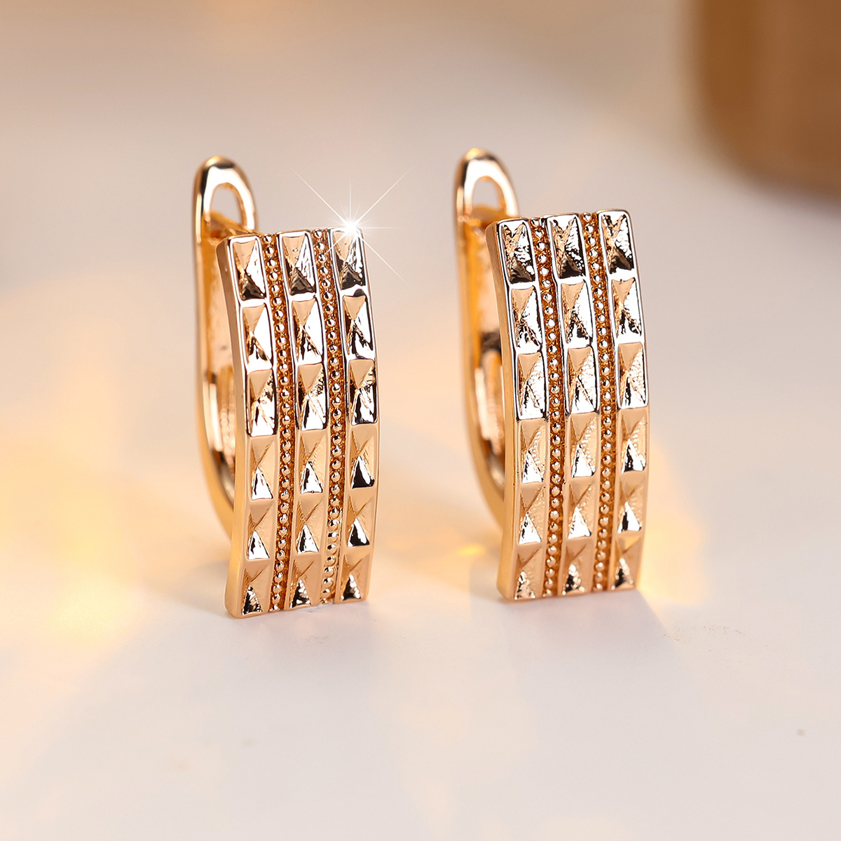 TEMU Angol 1pc Surface Rhombus Pattern Unisex Hoop Earrings Luxurious Elegant Fashion Easy Individual Exquisite Beautiful Elegant Daily Party Banquet