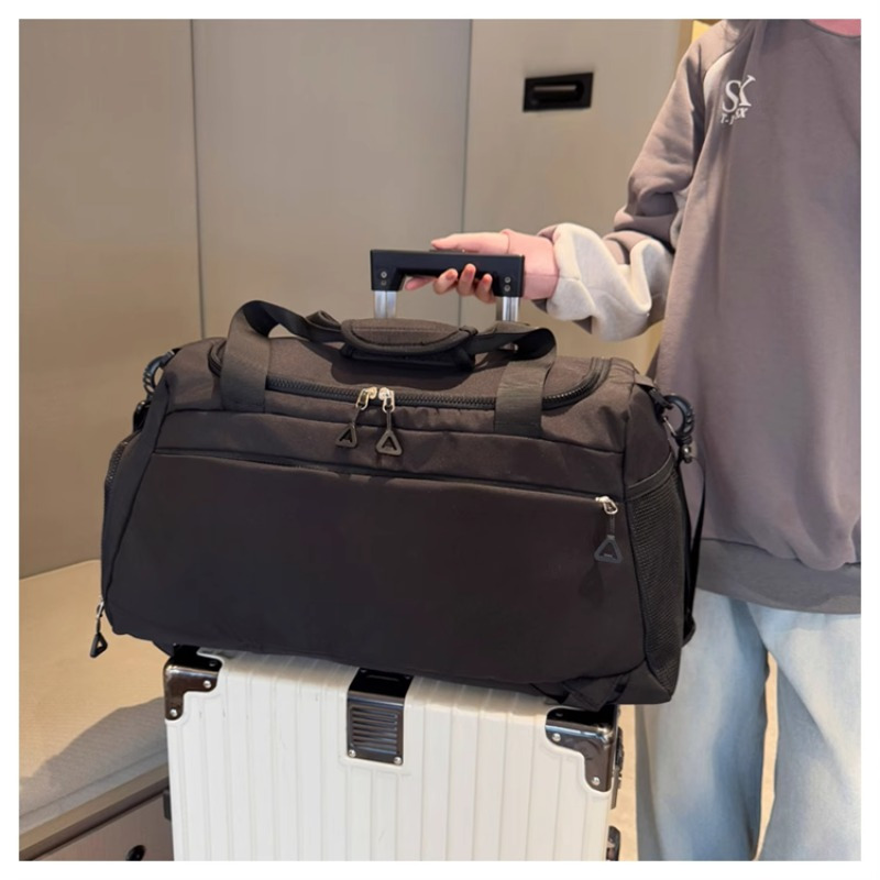 Gran Capacidad Bolsa de Gimnasio y Viaje - Convertible en Mano, Hombro o Mochila con Cierre de Cremallera - Equipaje Ligero y Duradero para Mujeres/Hombres, Negocios, Vacaciones, Yoga, Gimnasio - Compartimento Principal Espacioso & Organizador Frontal - Bolso Diario, Escapada de Fin de Semana, Diseño Minimalista, Correas Ajustables, Tote Portátil, Para Viajeros Frecuentes, Equipo Deportivo, Versátil, Costuras Reforzadas, Estilo Activo