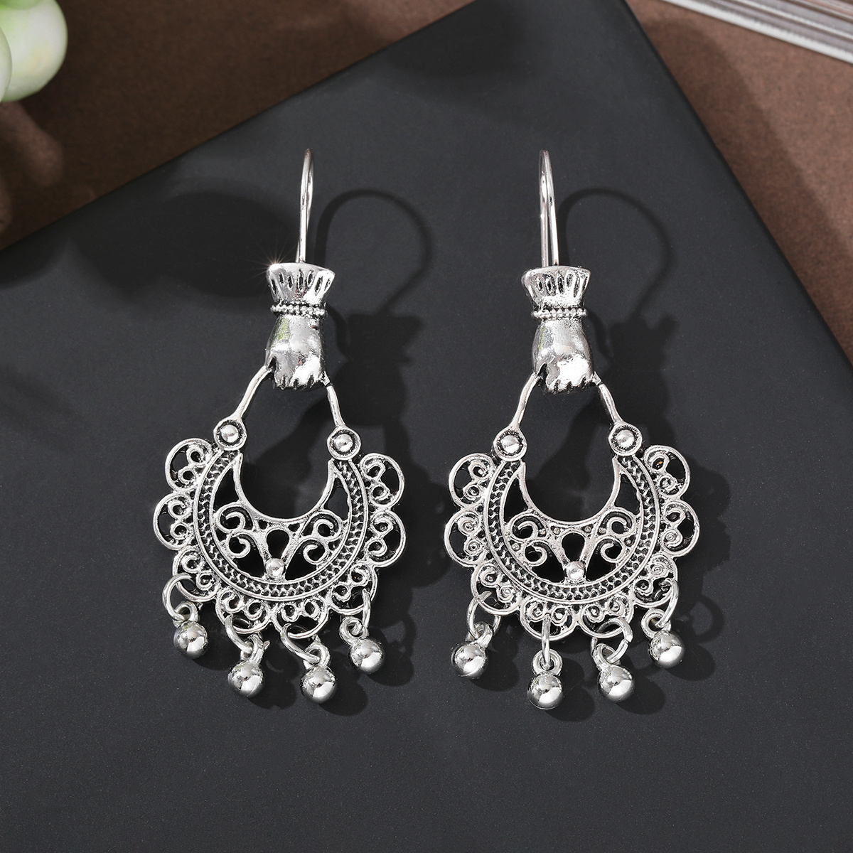 TEMU Vintage Ethnic-style Openwork Scrolling Vine Pattern Carved And Bell Pendant Women's Earrings, Ideal For Daily Wear, Vacations, Dates, And As A