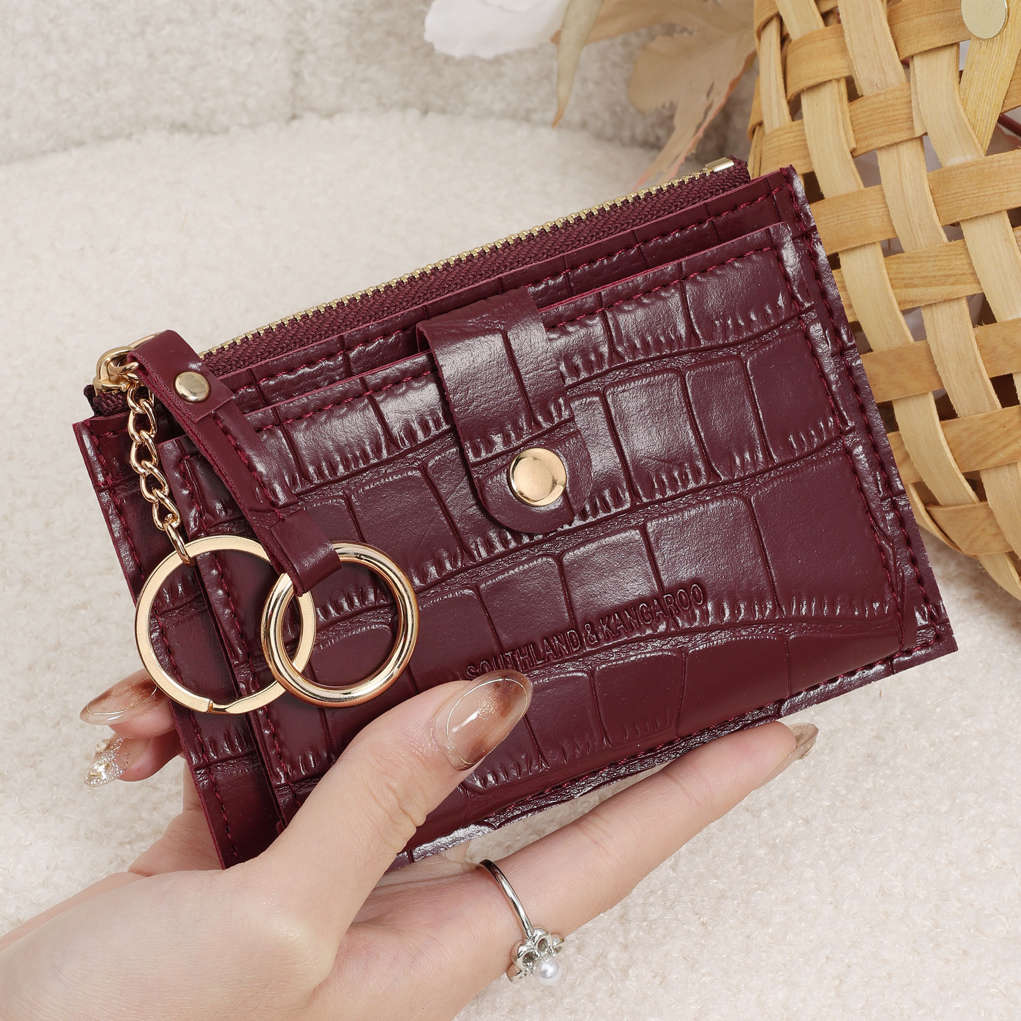 TEMU Fashionable , High-quality Credit Card Storage Bag, Decorated With Metallic Chain Keychain Easy And Casual , Women's Card Bag, Men's Card Bag