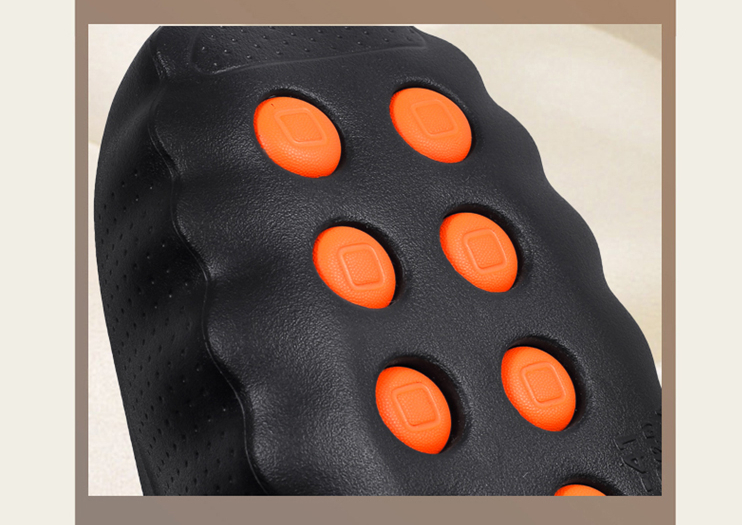 Men'S Summer Outdoor Clogs with a Closed Toe, Casual Beach Footwear in Larger Sizes