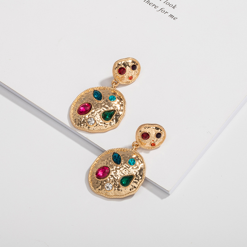 Exquisite Dazzling Earrings for Special Occasions