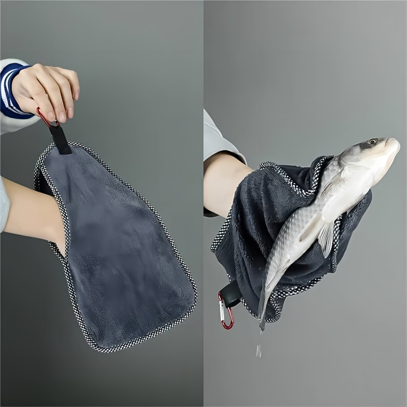 Fishing Towel: Keeps Your Hands Clean When Handling Fish. With a Double-Thick Design, It Serves as a Fishing Towel, Hand Towel, and Portable Towel. Comes with a Loop and Has Quick-Drying Properties, Hook Color Sent Randomly