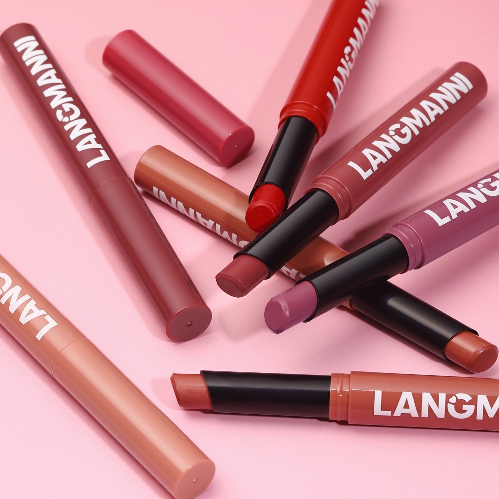 Set of 6 Matte Lipsticks, Long-Lasting Matte Liquid Formula, Non-Sticky, Waterproof Lip Gloss That Doesn'T Fade