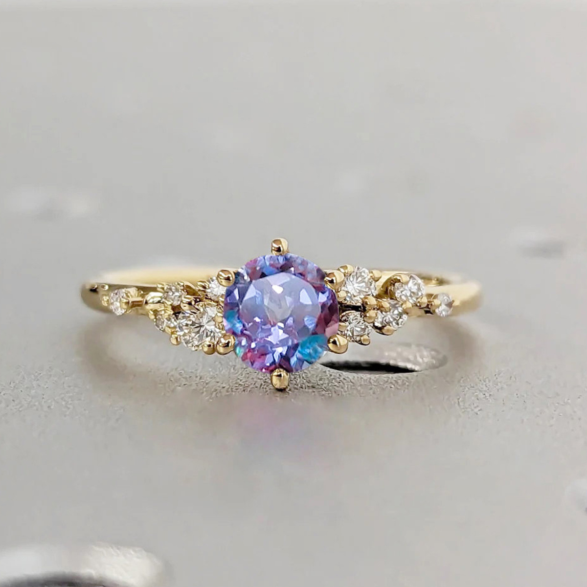 Women's Elegant Cubic Zirconia Ring, Valentine's Day Gift
