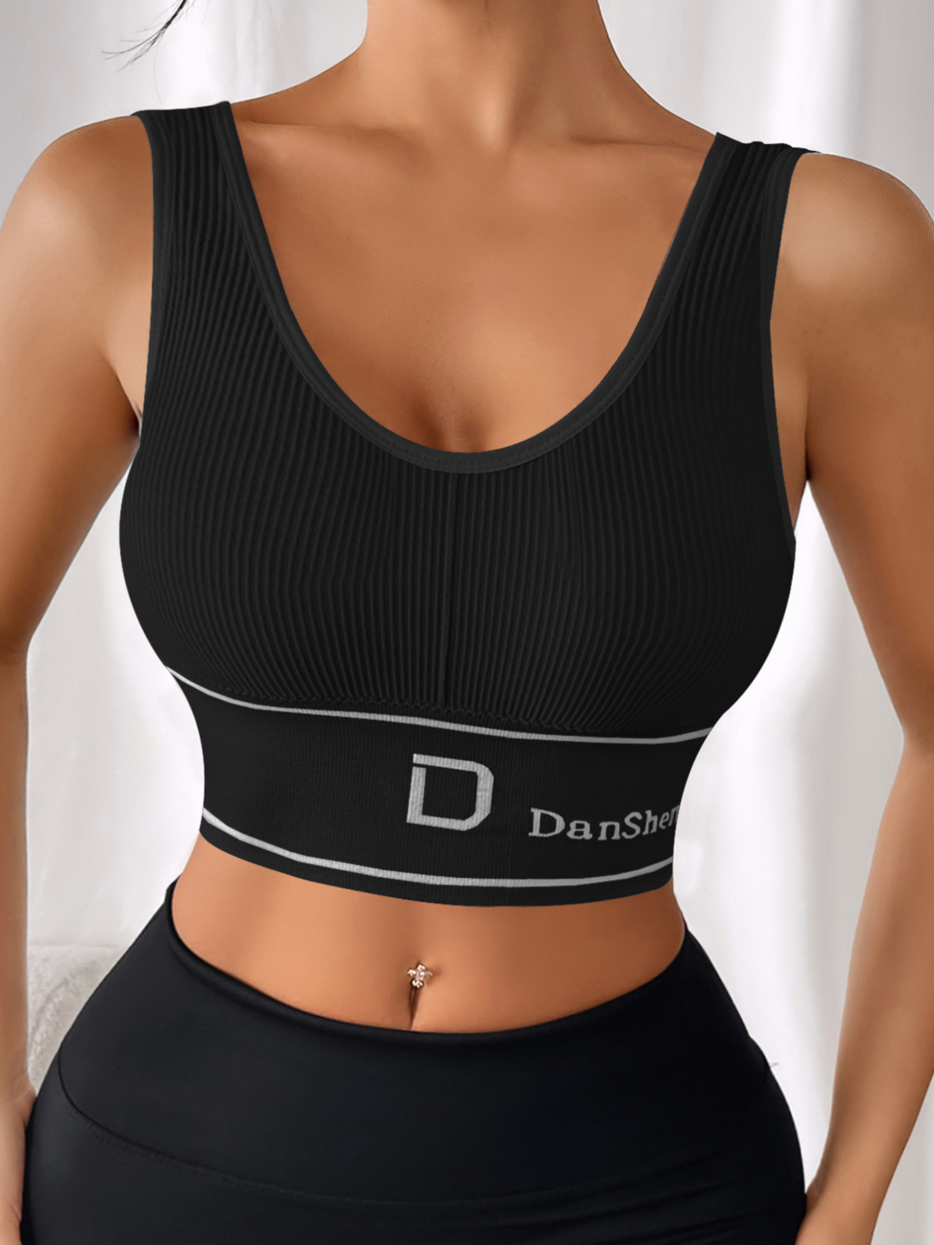 DanShen Women's High-Support Sports Bra - Wireless, Padded, Stretchy Nylon Blend for Yoga & Running, Mint Green Ribbed Design with White Logo, Machine Washable