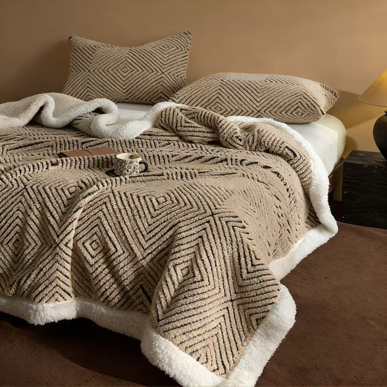 Contemporary Blanket, Full Size, Soft Warm Texture, Machine Washable, , Perfect For Home, Travel And Holiday Gifts