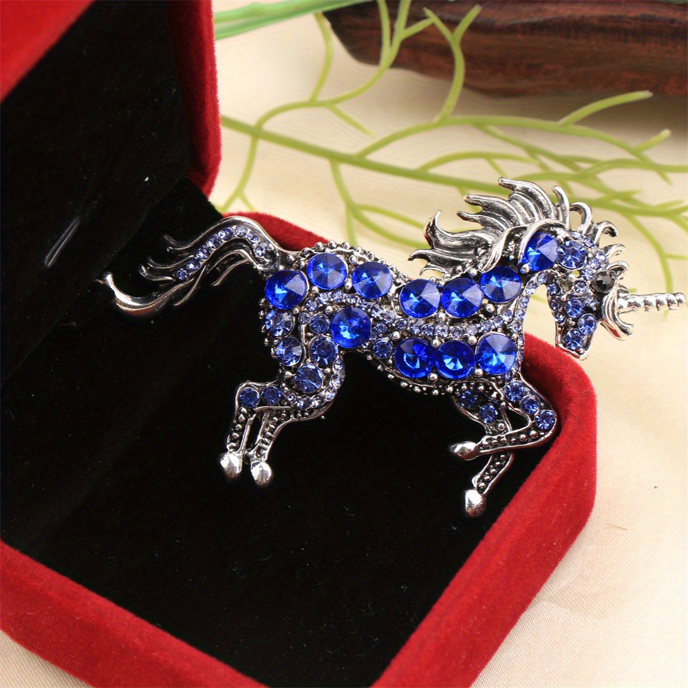 Image of A Stunning Brooch Pin Featuring A Baroque-style Luxurious Unicorn Design, Perfect For Men And Women. Ideal As A Jewelry Accessory For Weddings, Holiday Parties, Or As A Surprise Gift For Couples