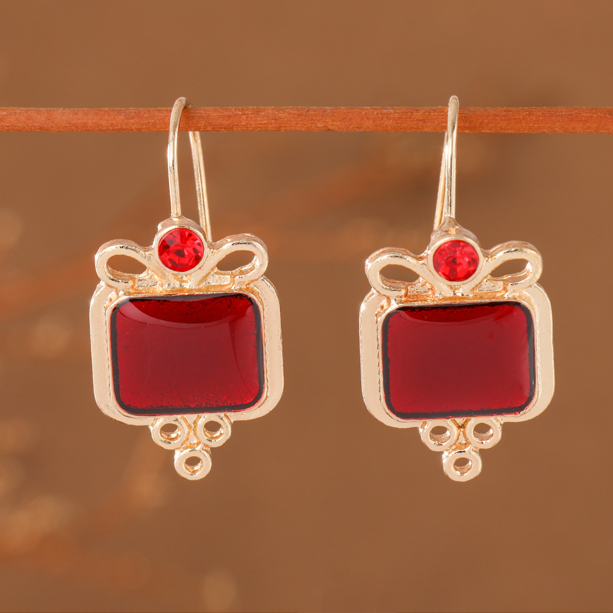 Women's Floral Pattern Inlaid Synthetic Zirconia Pendant Earrings