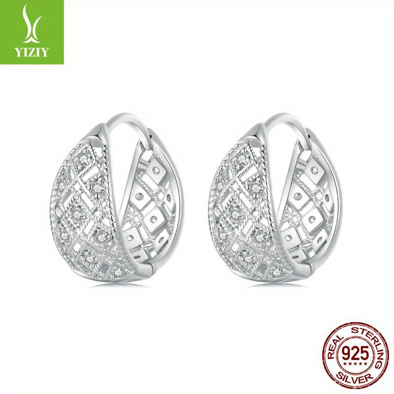 Image of Vintage Lace Stud Earrings Designed For Women, Featuring A Style In 925 Silver. Earrings Embody Luxury And High-end Aesthetic, Are Hypoallergenic, And Serve As Fashionable Additions