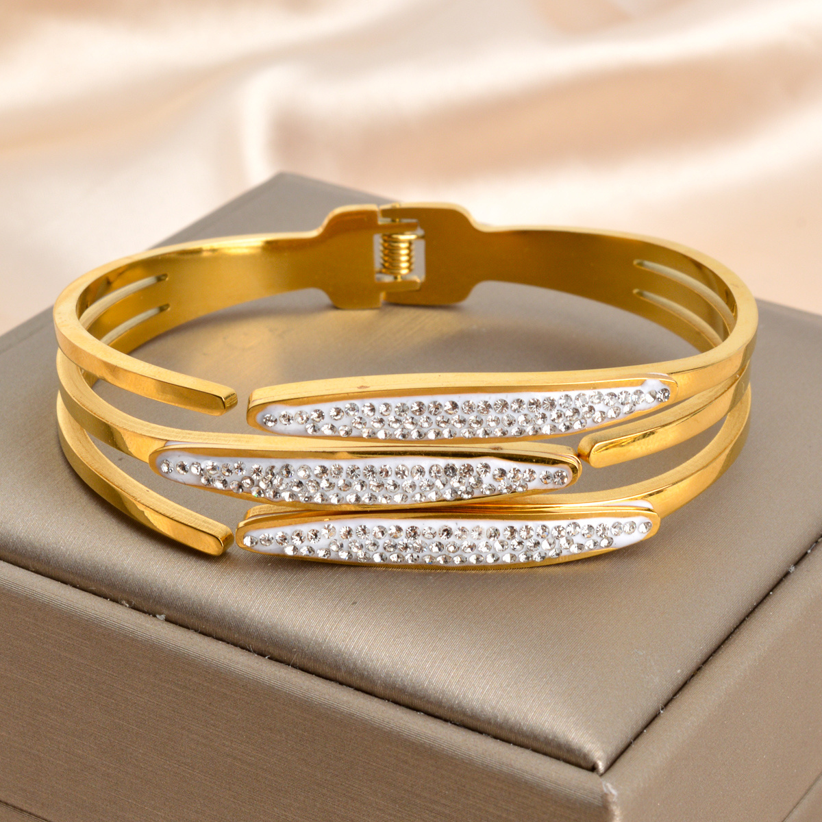 Geometric Design Stainless Steel Bracelet for Men and Women