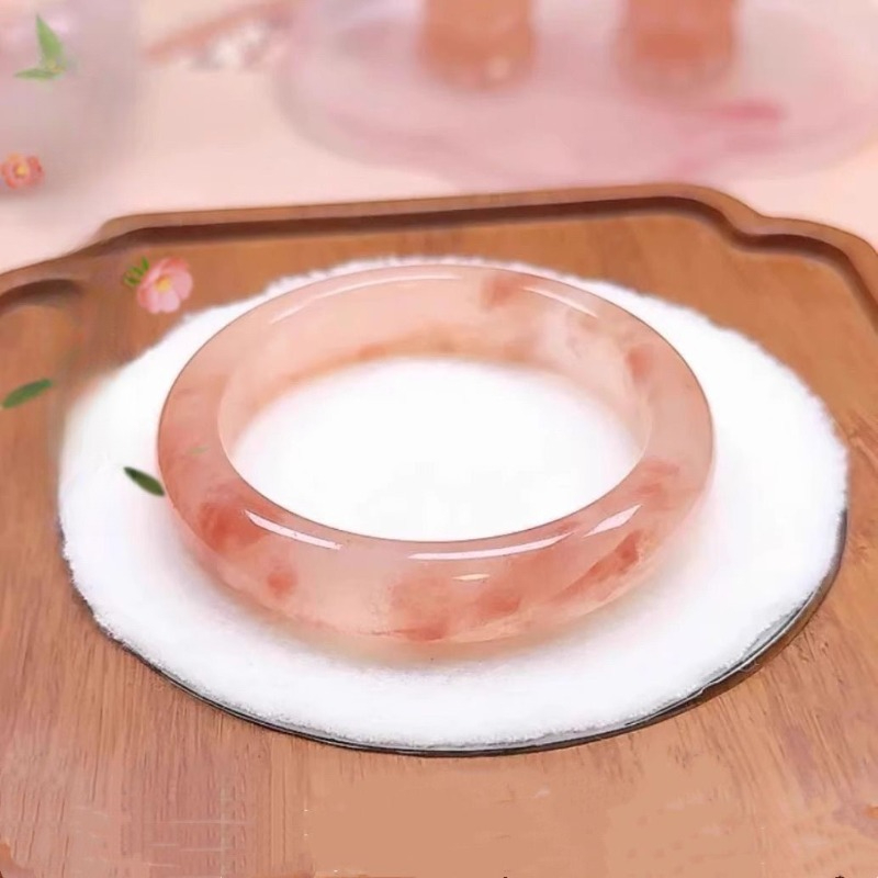 Image of 1pc Vintage Hand-carved Chalcedony Bracelet - Cherry Wide Bead Suitable For Wedding, Party & Valentine' Gift, Jewelry For Daily Wear, Luxury Accessory