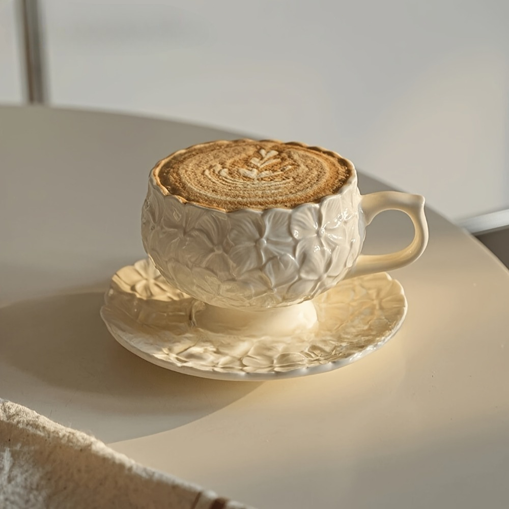 A 2pcs Afternoon Tea Set Featuring Ceramic Coffee Cups And Saucers (1 Cup & 1 Saucer), with a Generous 260Ml Capacity And a Beautiful Floral Design. It'S Dishwasher Safe for Convenient Cleaning
