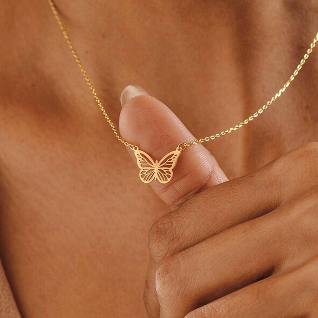 Image of A Minimalist Hollow Pendant, A Stylish Necklace For Women, Featuring A Unique Short Clavicle Chain That Embodies Light Luxury, Making It A Perfect Gift