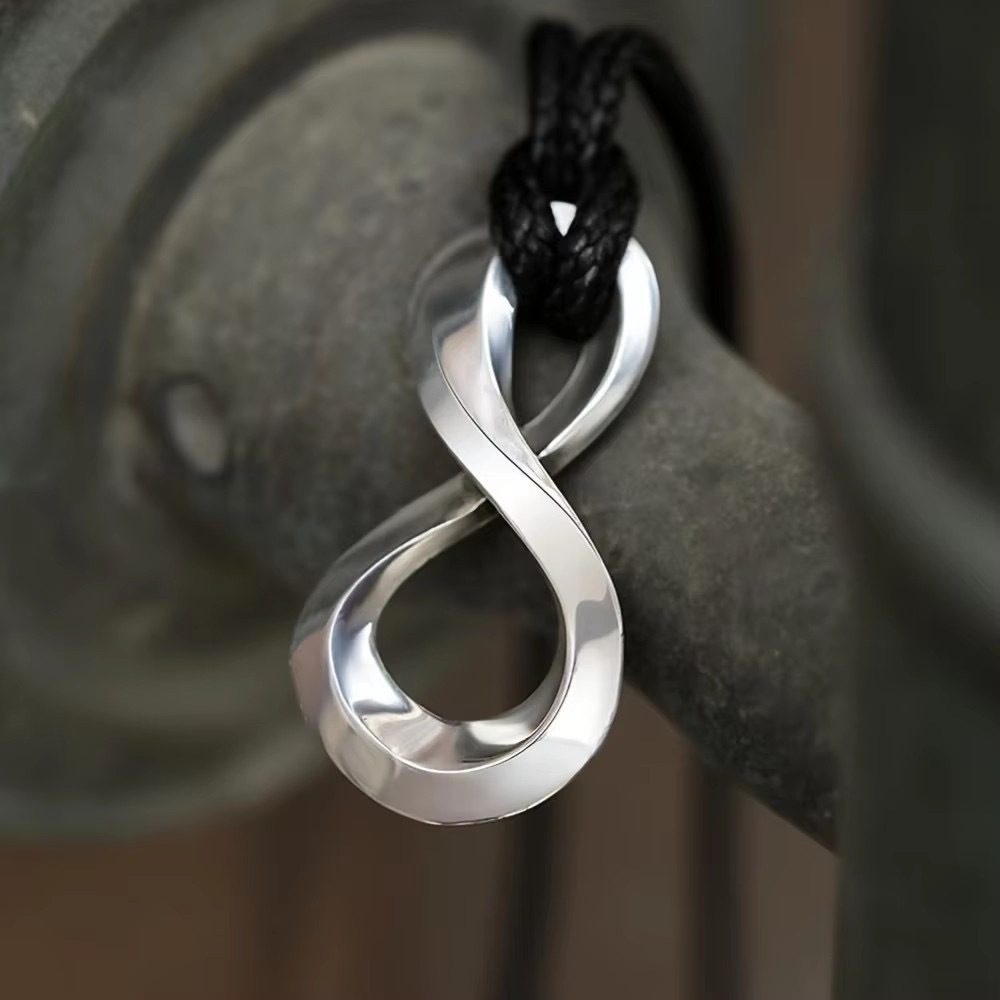 Infinite Symbol Collarbone Chain, Simple And Exquisite Necklace, Trendy And Cool Boy Pendant