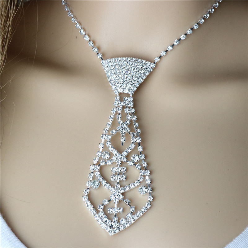 

Fashionable, Trendy, Elegant And Stylish Necklaces, Claw Chains, Neckties, Necklaces, Jewelry, Women's Accessories