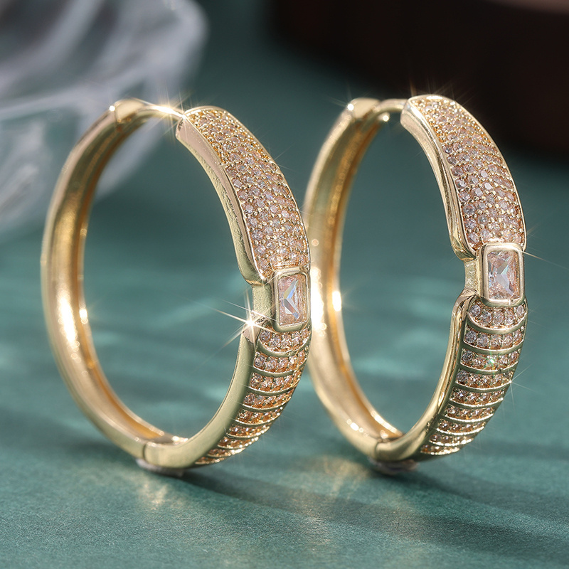 E-shop YOYO Luxus-Hoop-Ohrringe – Handgefertigte KC-Vergoldete Ohrringe mit Mikro-Pave-Synthetikzirkonen, Elegante Brautschmuck für Hochzeit, Party & –