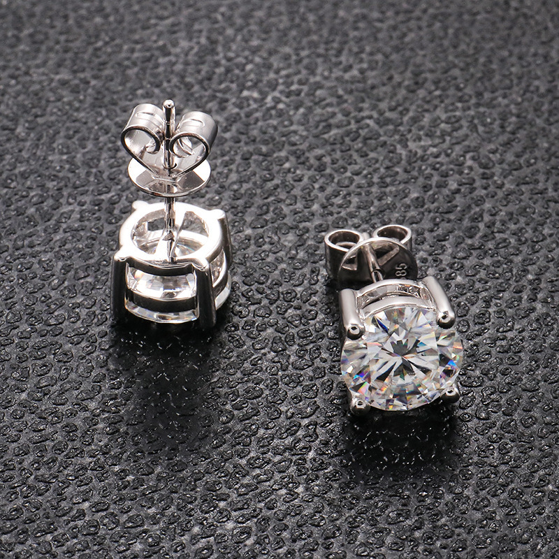 Women's 0.5/1/2/3 Carat Synthetic Zircon Earrings in 925 Silver