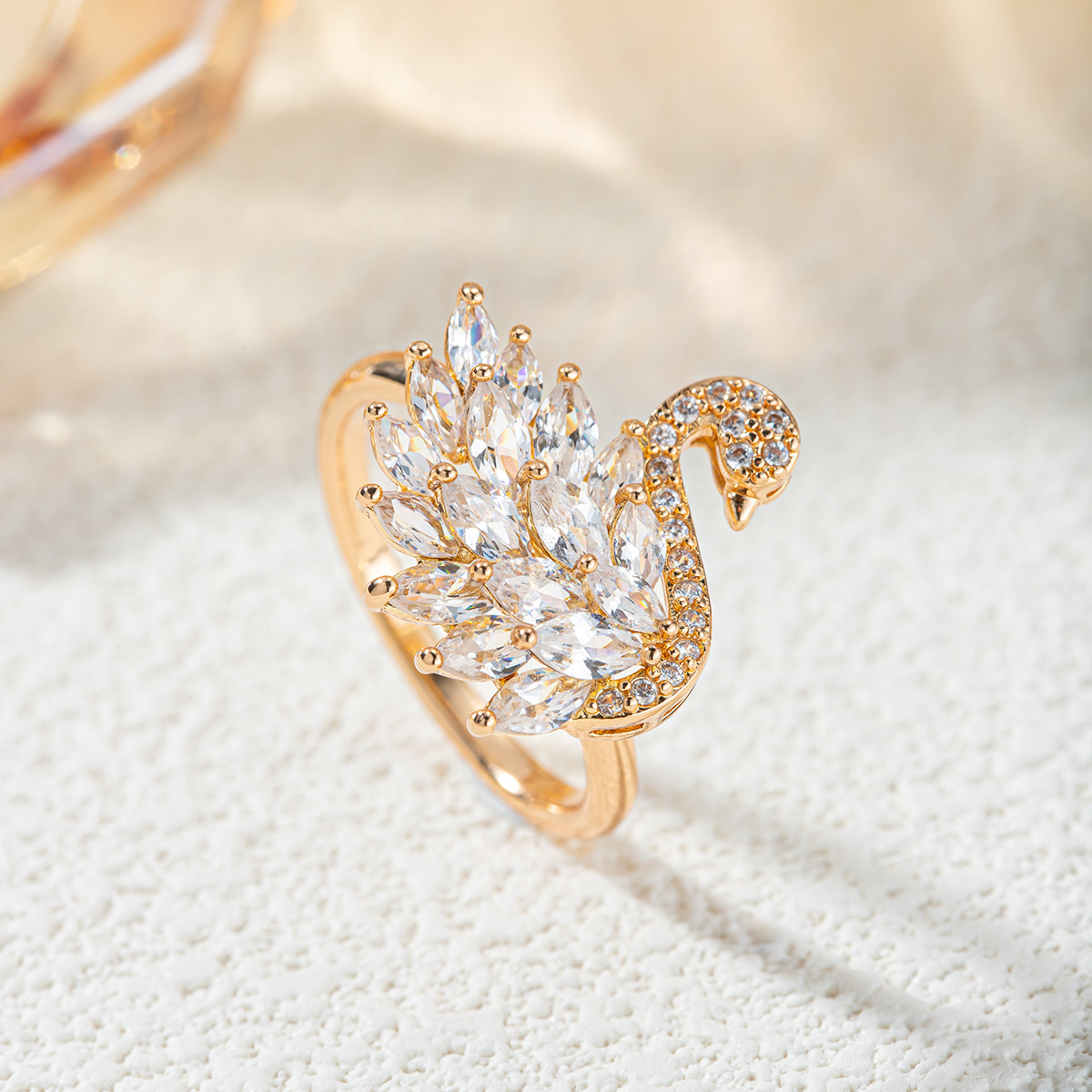 Women's Elegant Swan Ring, Plated Jewelry Gift