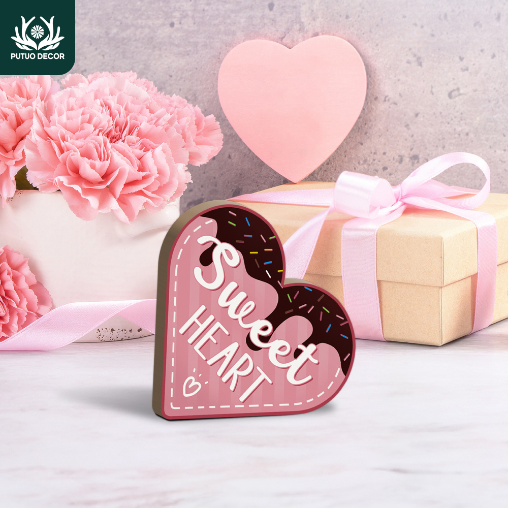 

Heart-shaped Wooden Decor For Valentine's Day - Home, Farmhouse, And Tables