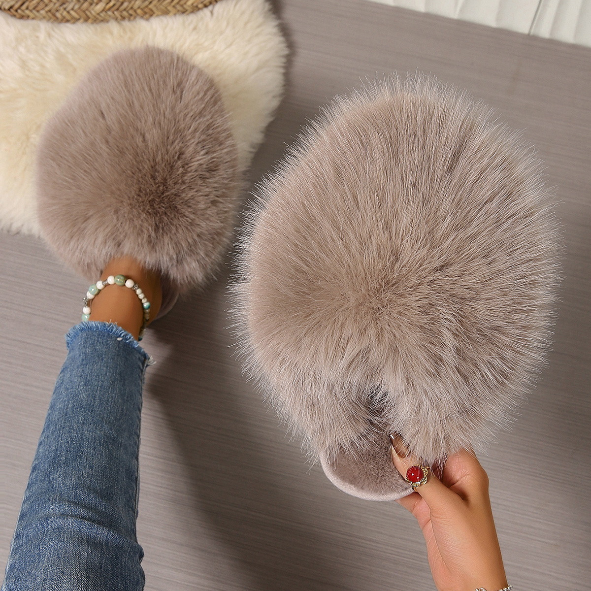 TEMU 2026 New Women's Fashionable Furry Slippers, Autumn/winter Fairy-style Flat Korean Style Warm Women's Slippers For Outdoor And , Women Shoes