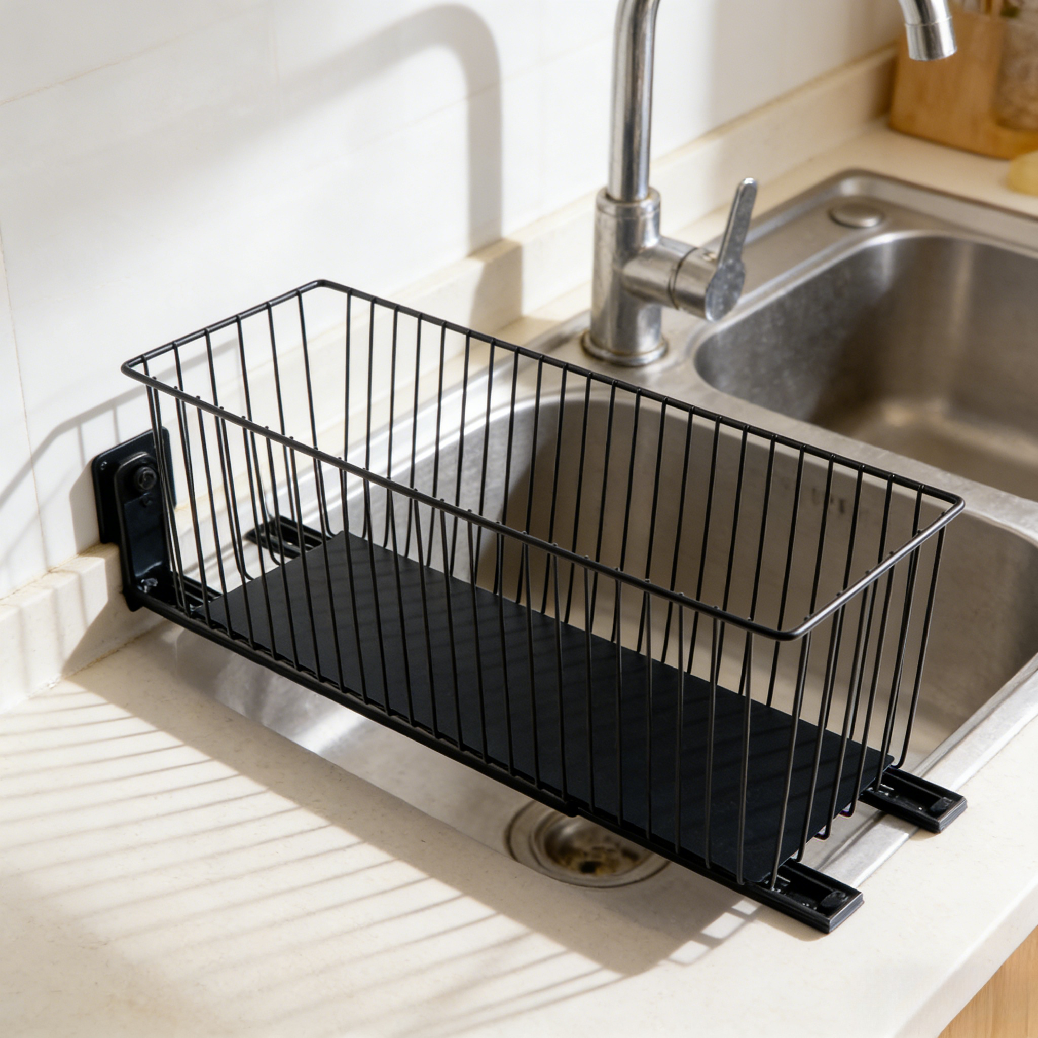 1 Set Of Black Pull-out Storage Baskets With Runners. Dimensions: 41 X 15.3 X 16 Cm. Drawer-style Pull-out Design. Ideal For Organizing And Storing Bathroom And Kitchen , Cosmetics, And Small Items