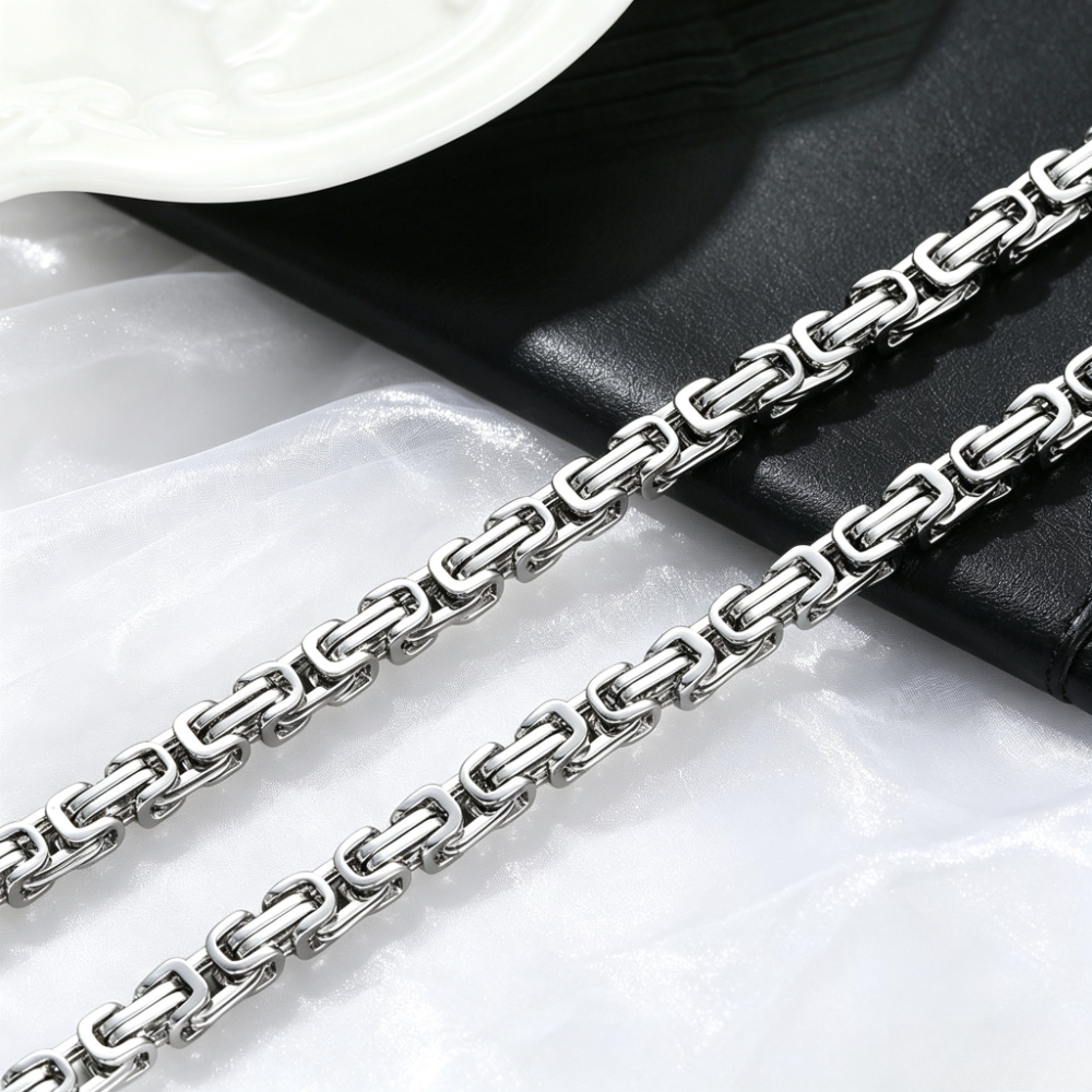 Personality Retro Stainless Steel Geometric Necklace