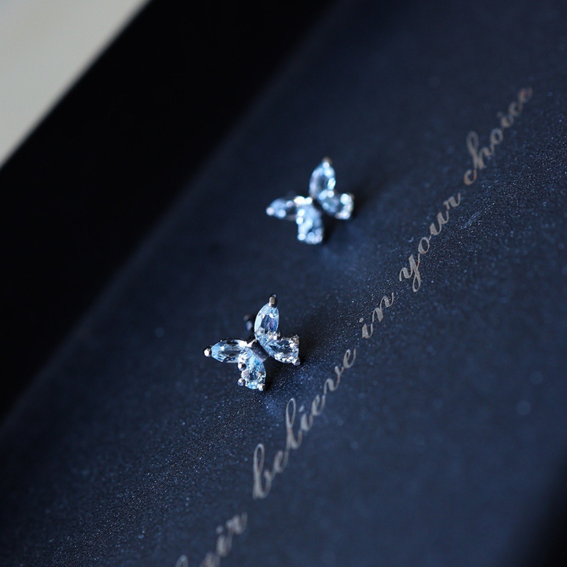 Image of A Pair Of Stud Earrings Inlaid With Synthetic Zirconia, Perfect For Easter, Ramadan, Daily Wear, Dates, Weddings, Music Festivals, And Parties. An Ideal Gift For Family, , Or A Girlfriend