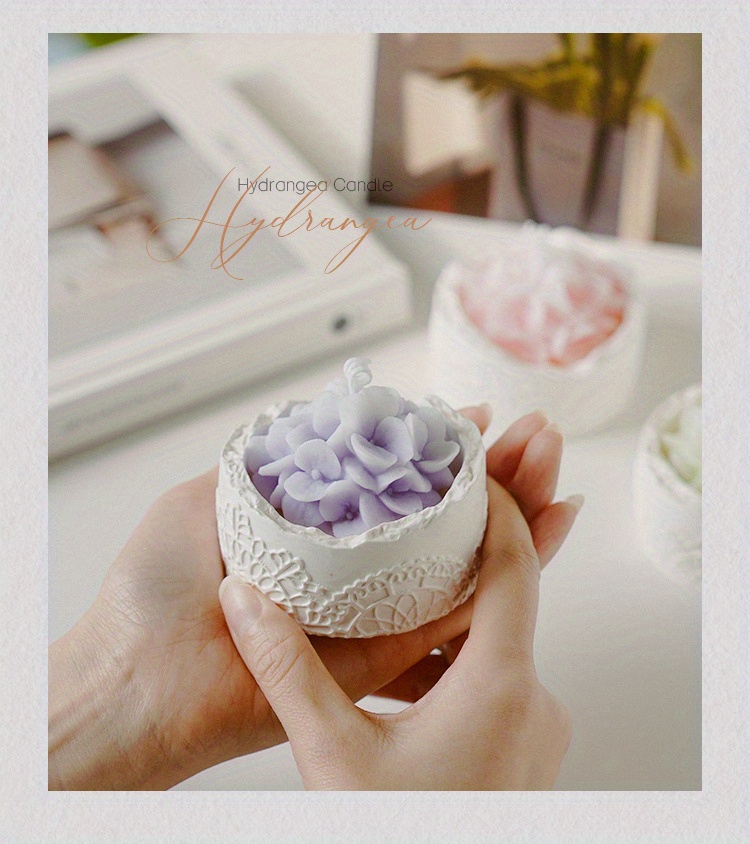 Candle in a Hydrangea Cup, Perfect for Women'S Day, Serves As a Fragrant Decorative Piece And Makes an Excellent Birthday Gift, Ideal for Celebrations And Gatherings