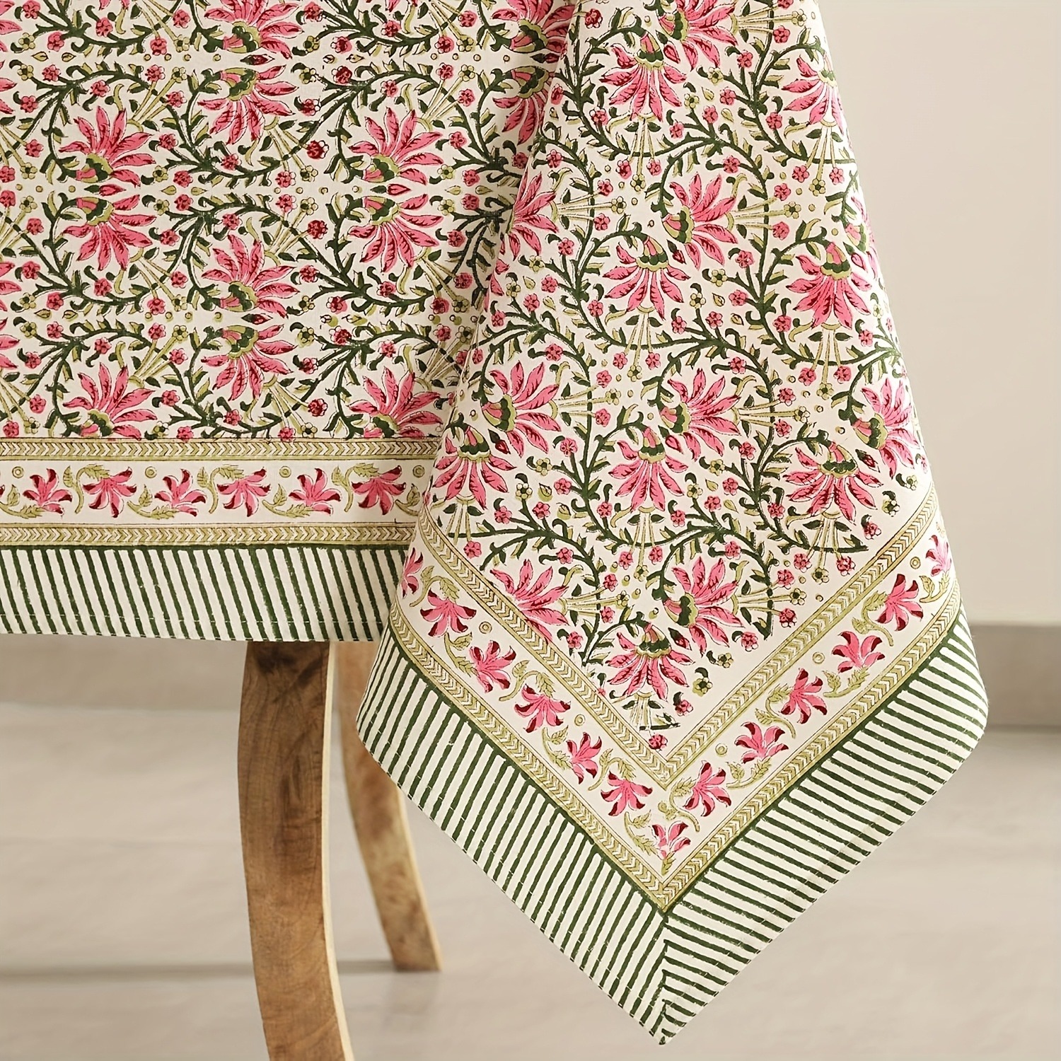 TEMU Halloween, Christmas, 1pc Of Elegant Floral Tablecloth With A Pink And Green , With Golden Accents, Suitable For Thanksgiving, Valentine's Day,