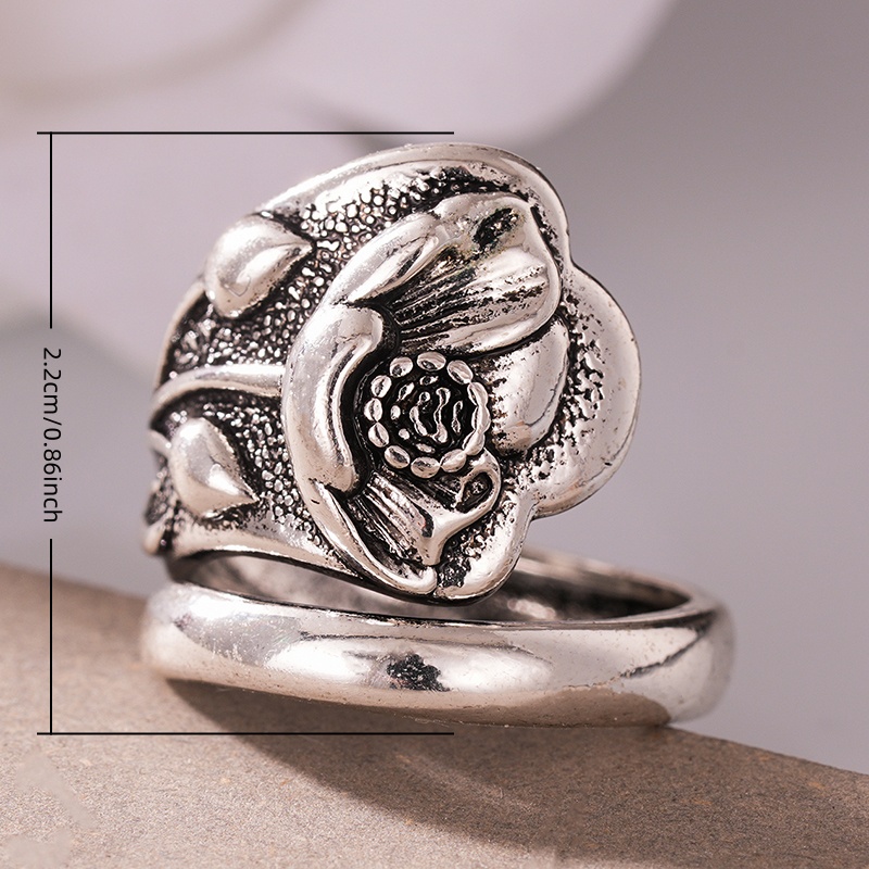 Silvery Retro Carving Flowers Leaf Wide Ring for Women