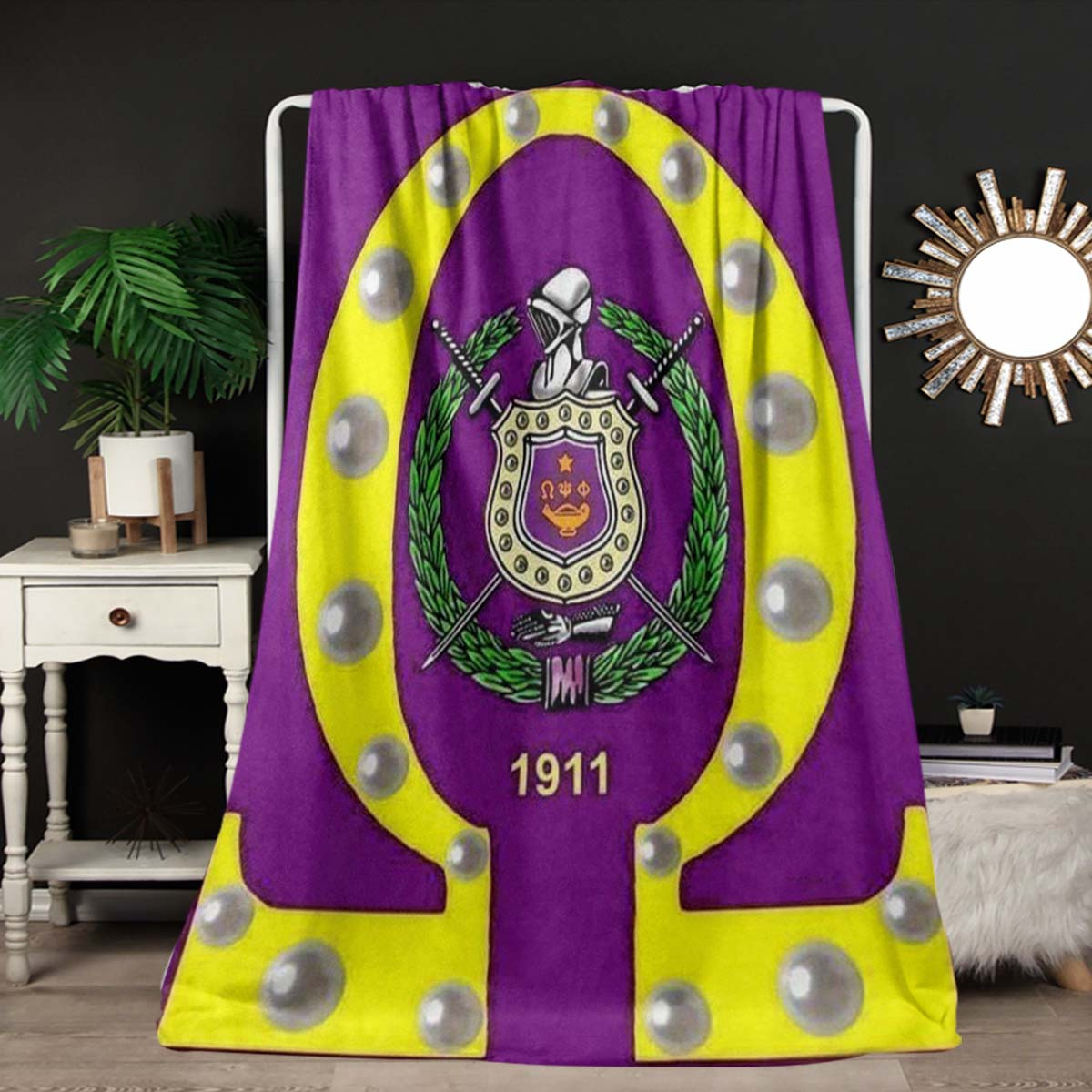 

1pc Fraternity Blanket - , Non-woven , 250-300gsm, For Birthdays And