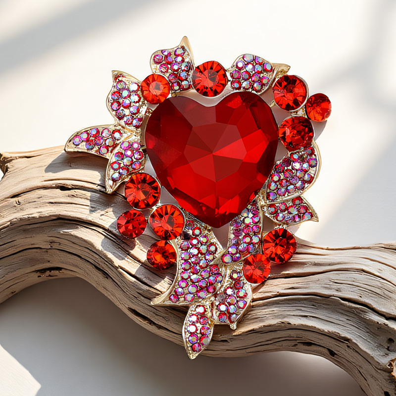 Luxury Fashion Rhinestones Love Alloy Brooches