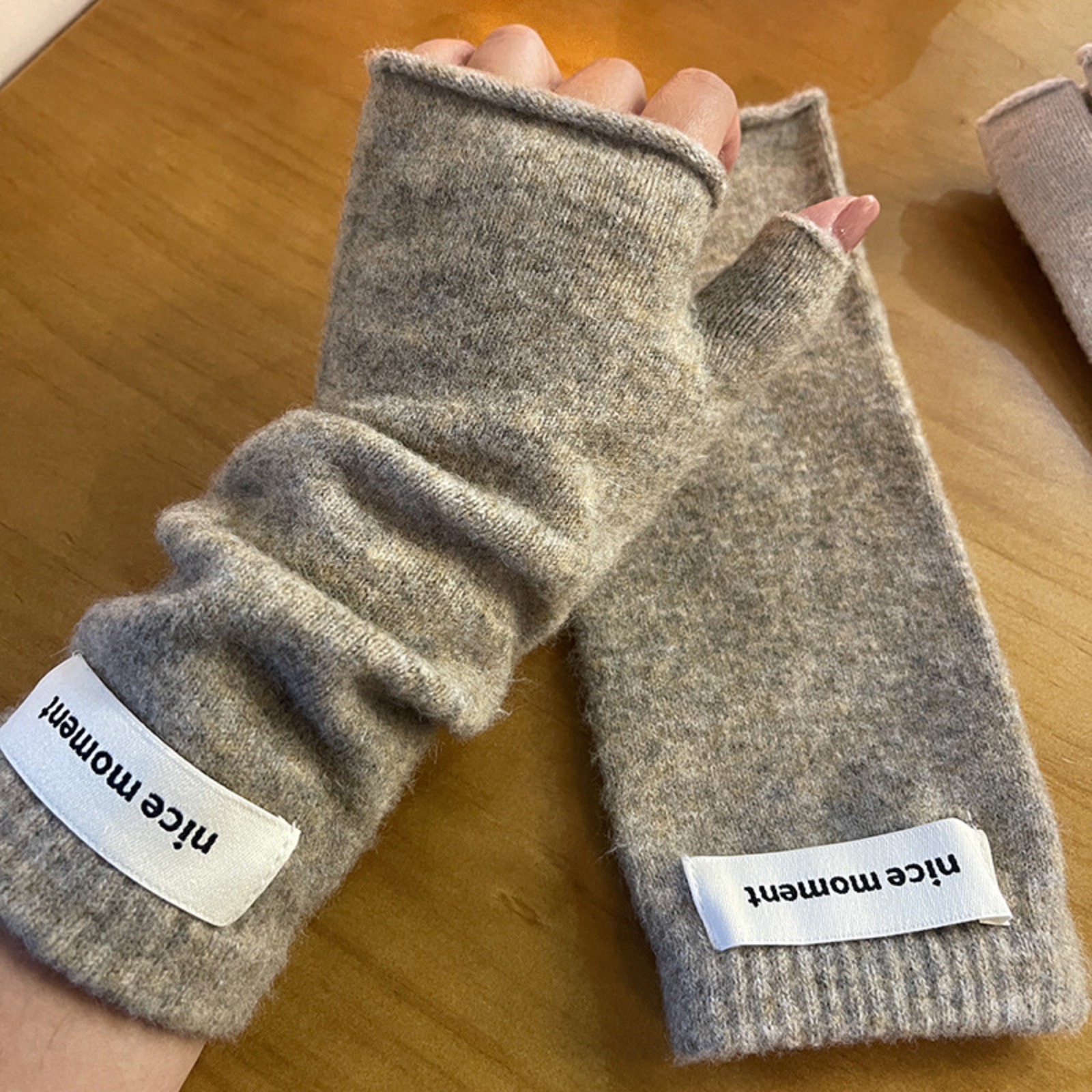 TEMU 1pc French Lazy Style Puff Half-finger Gloves For Women, Korean Version, Warm And Thick Winter Gloves With Fingertip , Unisex