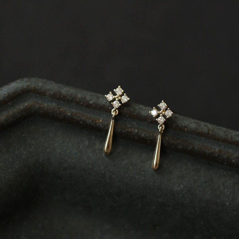 Image of A Pair Of Elegant Ultra-sparkly Rhinestone Tassel Teardrop Earrings, Vintage Trendy, , Versatile For Daily Wear, And A Perfect Gift