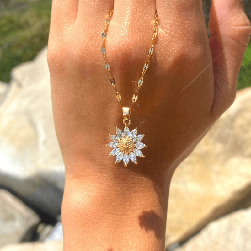 E-shop Edelstahl Kette Sonnenblumen Anhänger Halskette für Damen Synthetischer Zirkonia Schmuck Geschenke